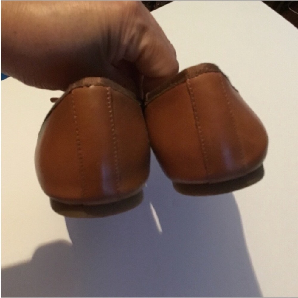 BANANA REPUBLIC FLAT SLIP ON UPPER LEATHER BOW DETAIL SIZE 10-B - Picture 9 of 13